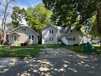Plus de détails pour 2502 Pine Ave, Mattoon, IL - Multi-résidentiel à vendre
