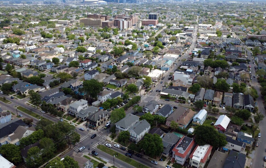2237 Jefferson Ave, New Orleans, LA à louer - Photo du bâtiment - Image 2 de 6