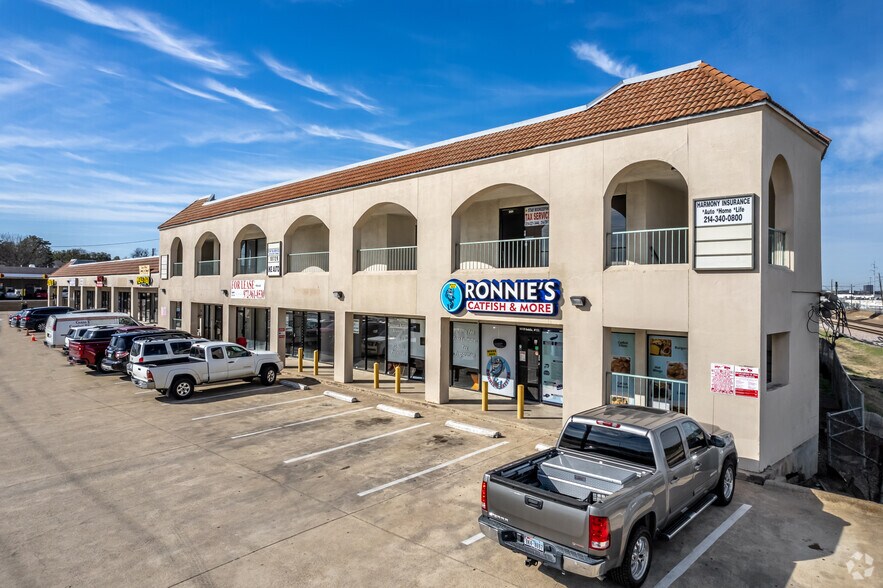 10725-10729 Audelia Rd, Dallas, TX à louer - Photo du bâtiment - Image 2 de 5