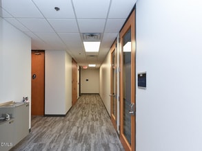 5171 Glenwood Ave, Raleigh, NC for lease Interior Photo- Image 1 of 8