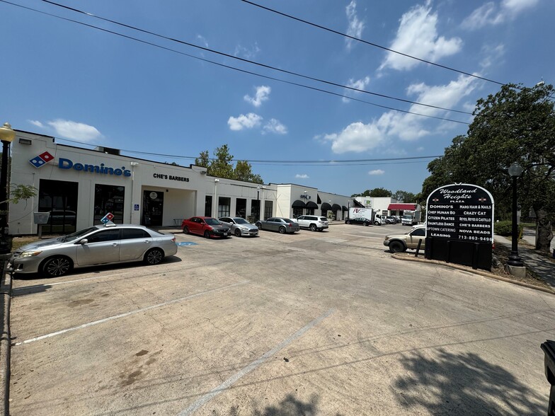 3209-3237 Houston Ave, Houston, TX for lease - Building Photo - Image 1 of 8