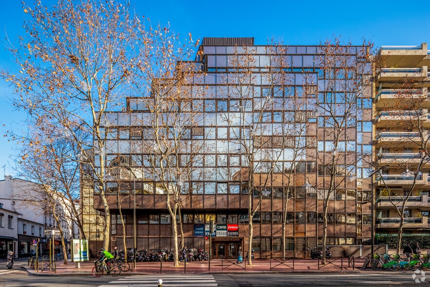 22 Rue Du President Wilson, Levallois-Perret for lease - Primary Photo - Image 1 of 2