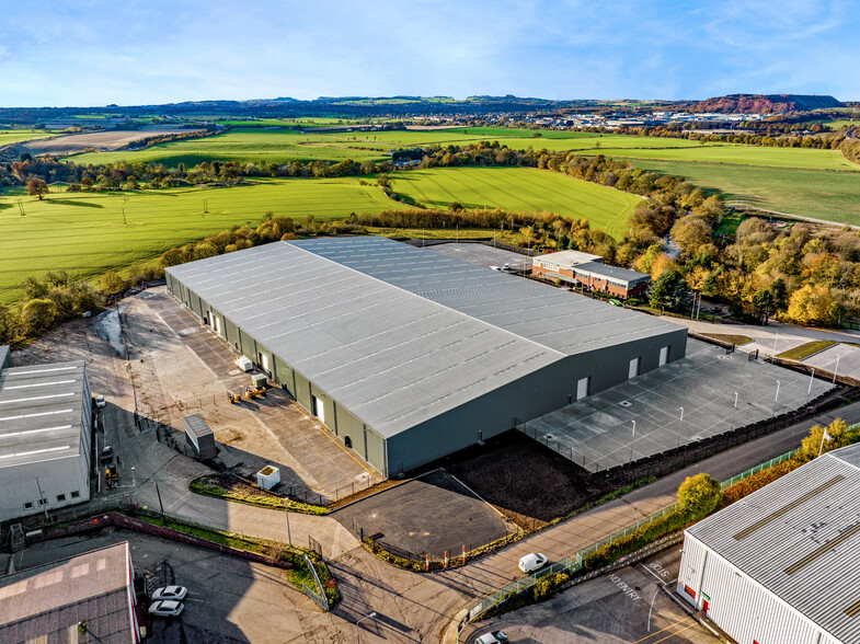 Newbridge Warehouse One, Newbridge for lease - Building Photo - Image 1 of 14