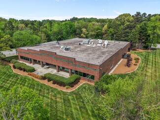 Plus de détails pour 4239 Piedmont Pky, Greensboro, NC - Industriel à vendre