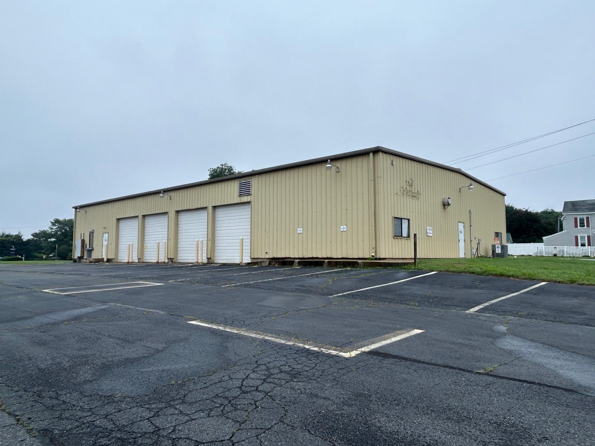 200 N Bassett St, Clayton, DE à louer Photo du bâtiment- Image 1 de 16