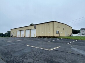 200 N Bassett St, Clayton, DE à louer Photo du bâtiment- Image 1 de 16