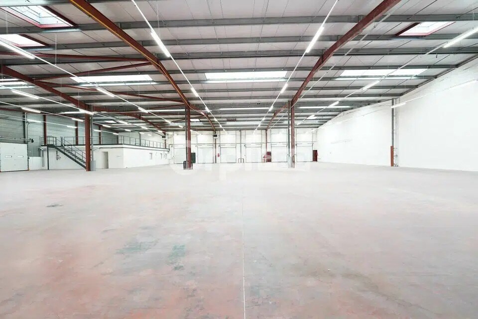 Industrial in Corbas for lease Interior Photo- Image 1 of 8