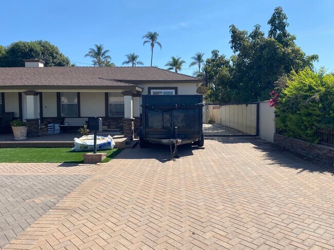 Plus de détails pour 119 N Little Main St, Orange, CA - Bureau à vendre