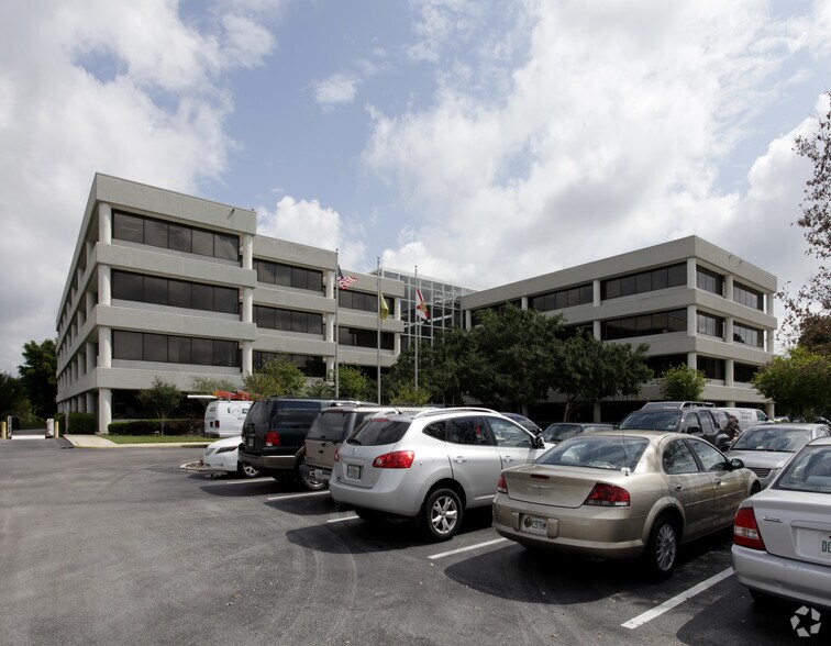 851 Trafalgar Ct, Maitland, FL for lease - Building Photo - Image 2 of 19