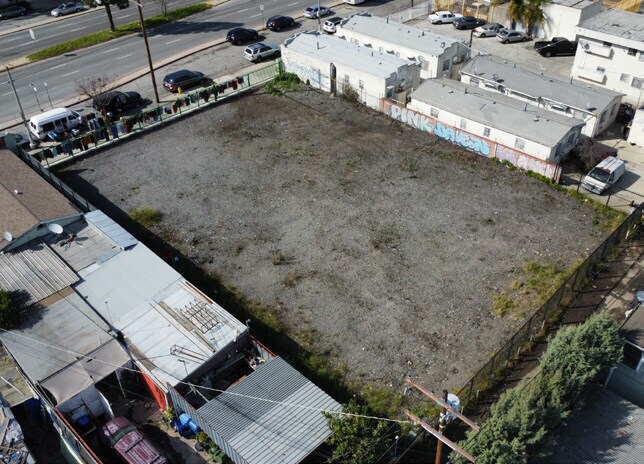 8020-8022 S Vermont Ave, Los Angeles, CA à vendre - Photo du bâtiment - Image 2 de 13
