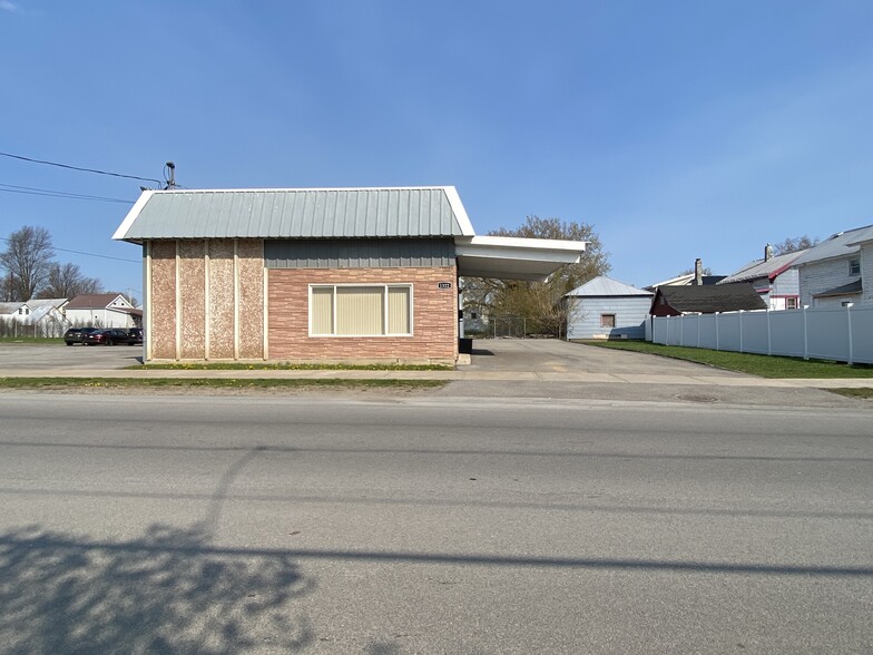 1322 Ford St, Ogdensburg, NY à vendre - Photo principale - Image 1 de 1