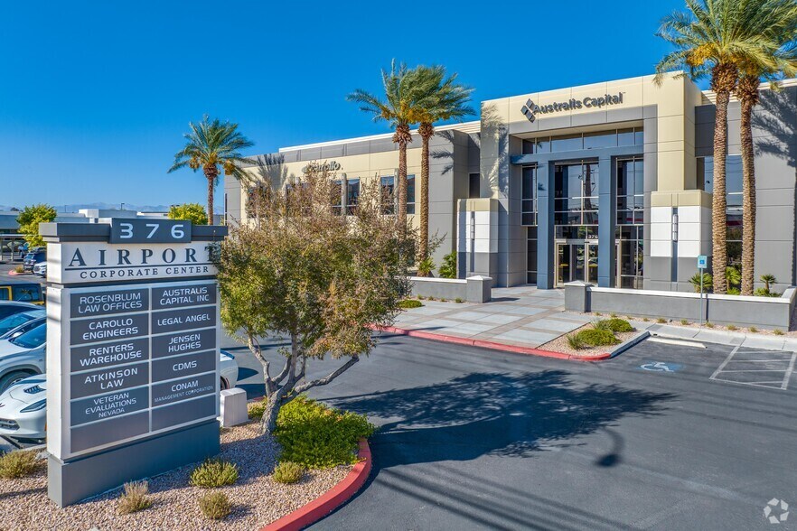 376 E Warm Springs Rd, Las Vegas, NV à louer - Photo du bâtiment - Image 2 de 10