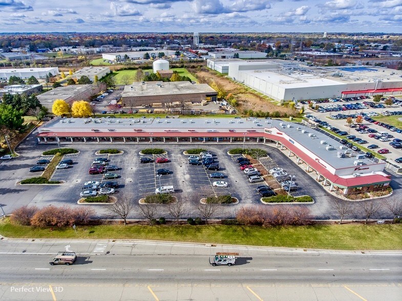 700-752 Butterfield Rd, Mundelein, IL à louer - Photo du bâtiment - Image 2 de 8