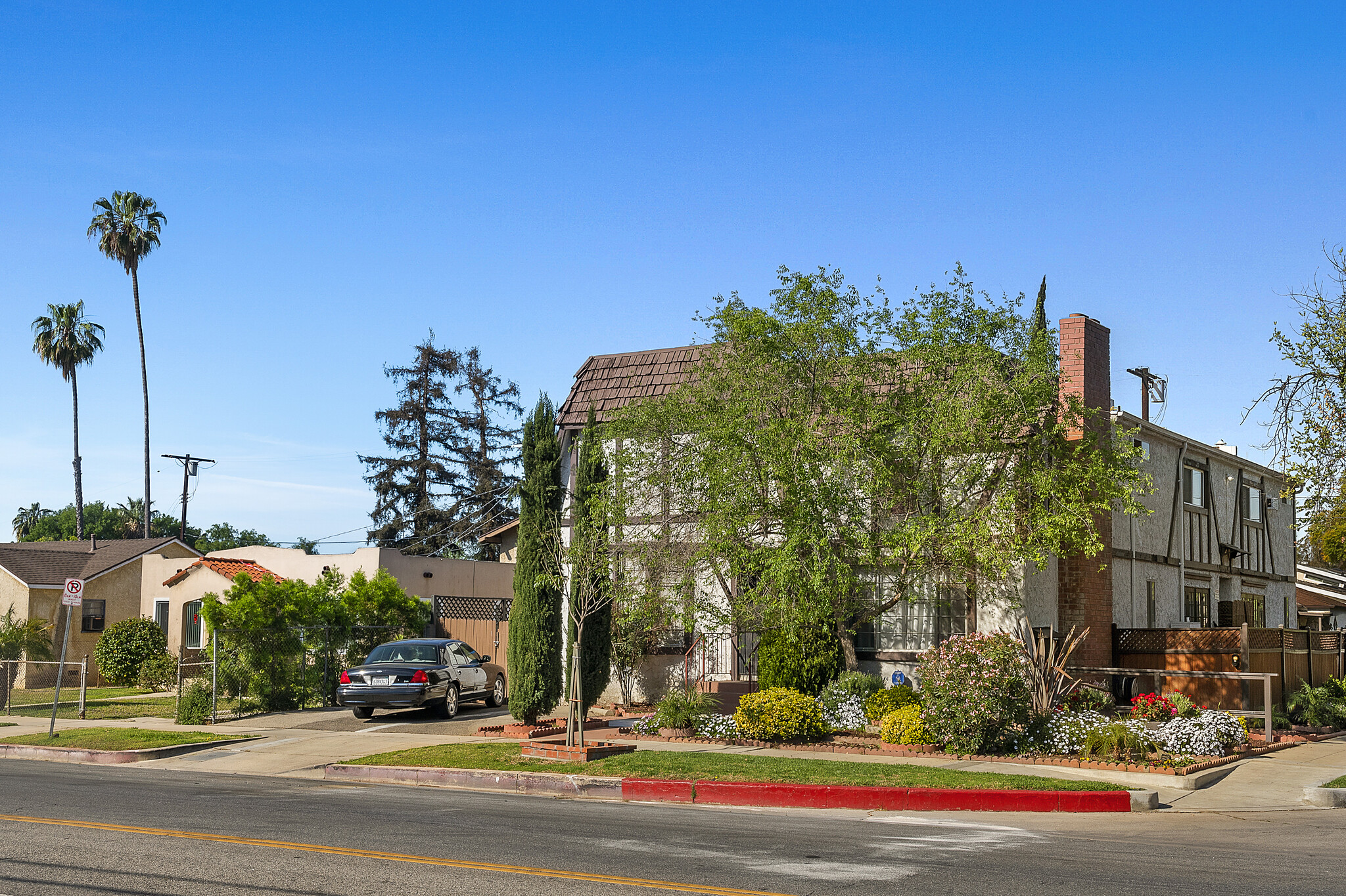 5825 Hazeltine Ave, Van Nuys, CA à vendre Photo du bâtiment- Image 1 de 1