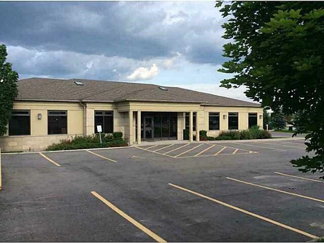 30 Quarry Ridge Rd, Barrie, ON for sale - Primary Photo - Image 1 of 1