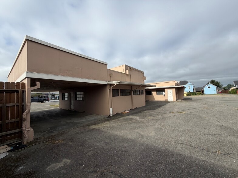 874 Main St, Fortuna, CA for sale - Building Photo - Image 2 of 8
