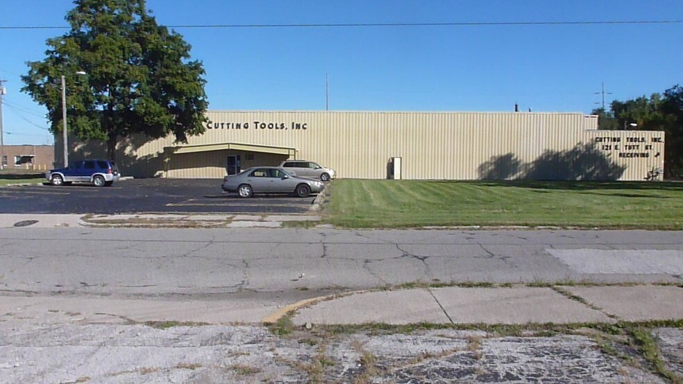 121 E Tutt St, South Bend, IN à louer - Photo du bâtiment - Image 3 de 15