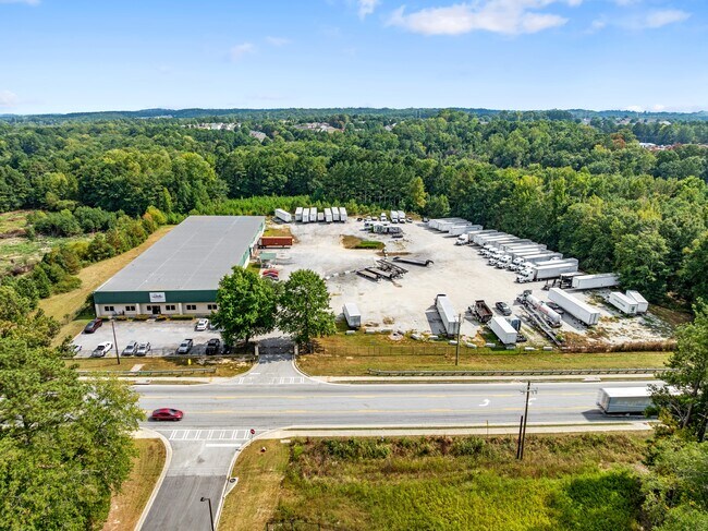 Plus de détails pour 7220 Oakley Industrial Blvd, Union City, GA - Industriel à louer