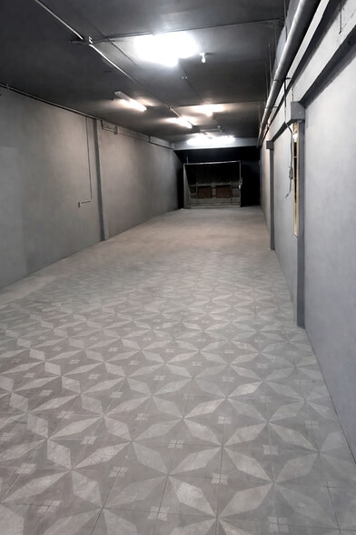 4812 W Adams Blvd, Los Angeles, CA for lease - Interior Photo - Image 2 of 2