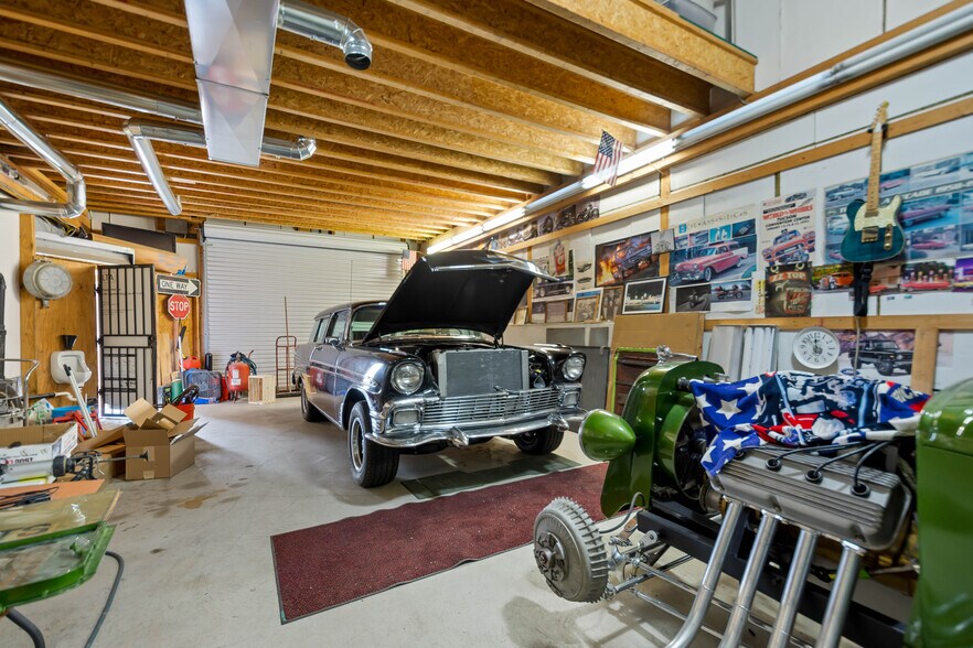 1516 Pine Way, Coraopolis, PA à vendre - Photo du bâtiment - Image 3 de 8