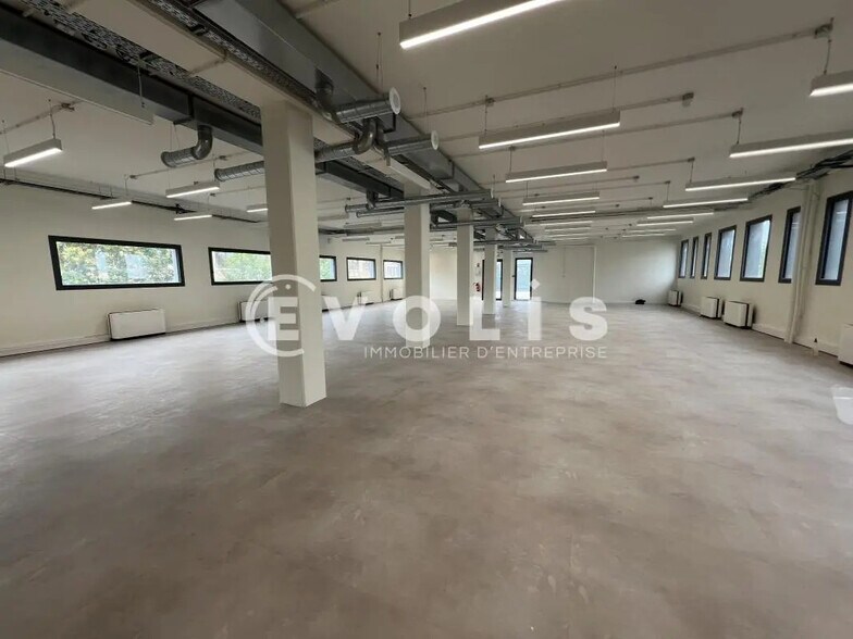 Office in Nogent-sur-Marne for lease - Building Photo - Image 2 of 6