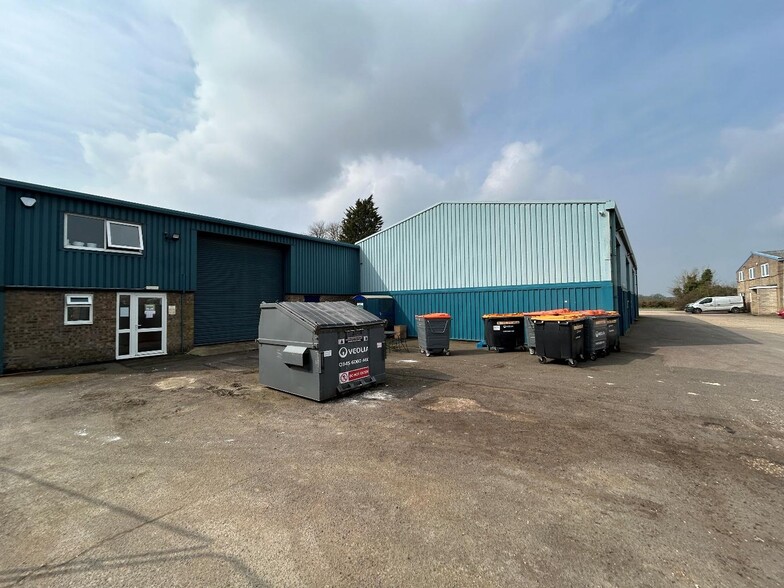 Hitec House, Sand Rd, Sandy à louer - Photo du bâtiment - Image 2 de 6