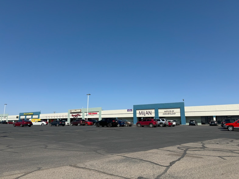 1580 George Dieter Dr, El Paso, TX for lease - Building Photo - Image 3 of 8