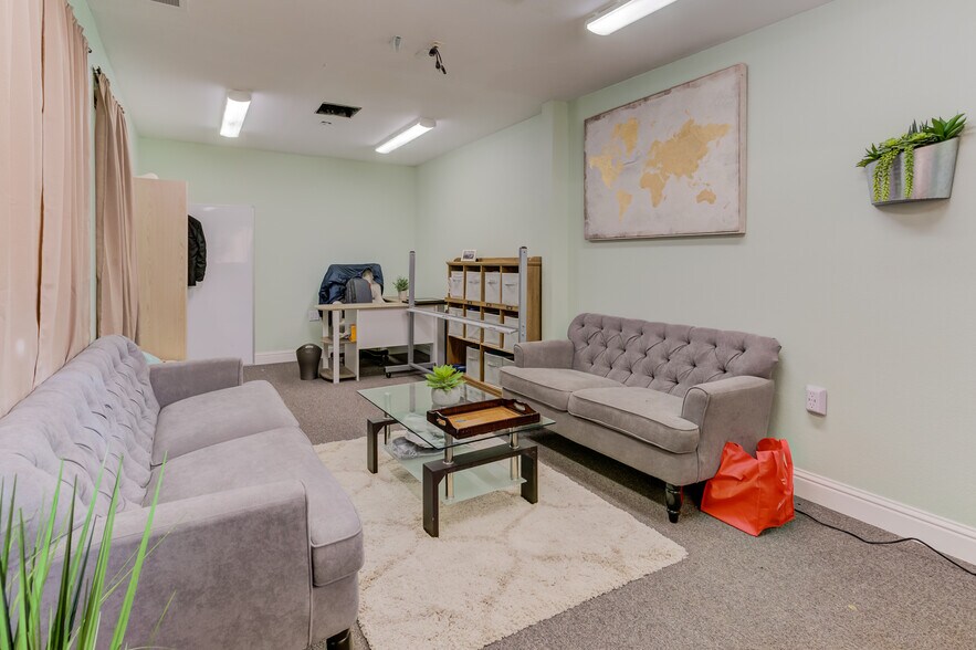 6796 Byrnes Rd, Vacaville, CA à vendre - Photo du bâtiment - Image 2 de 34