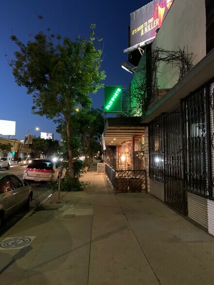 1076-1080 S Fairfax Ave, Los Angeles, CA à vendre - Photo du bâtiment - Image 3 de 32