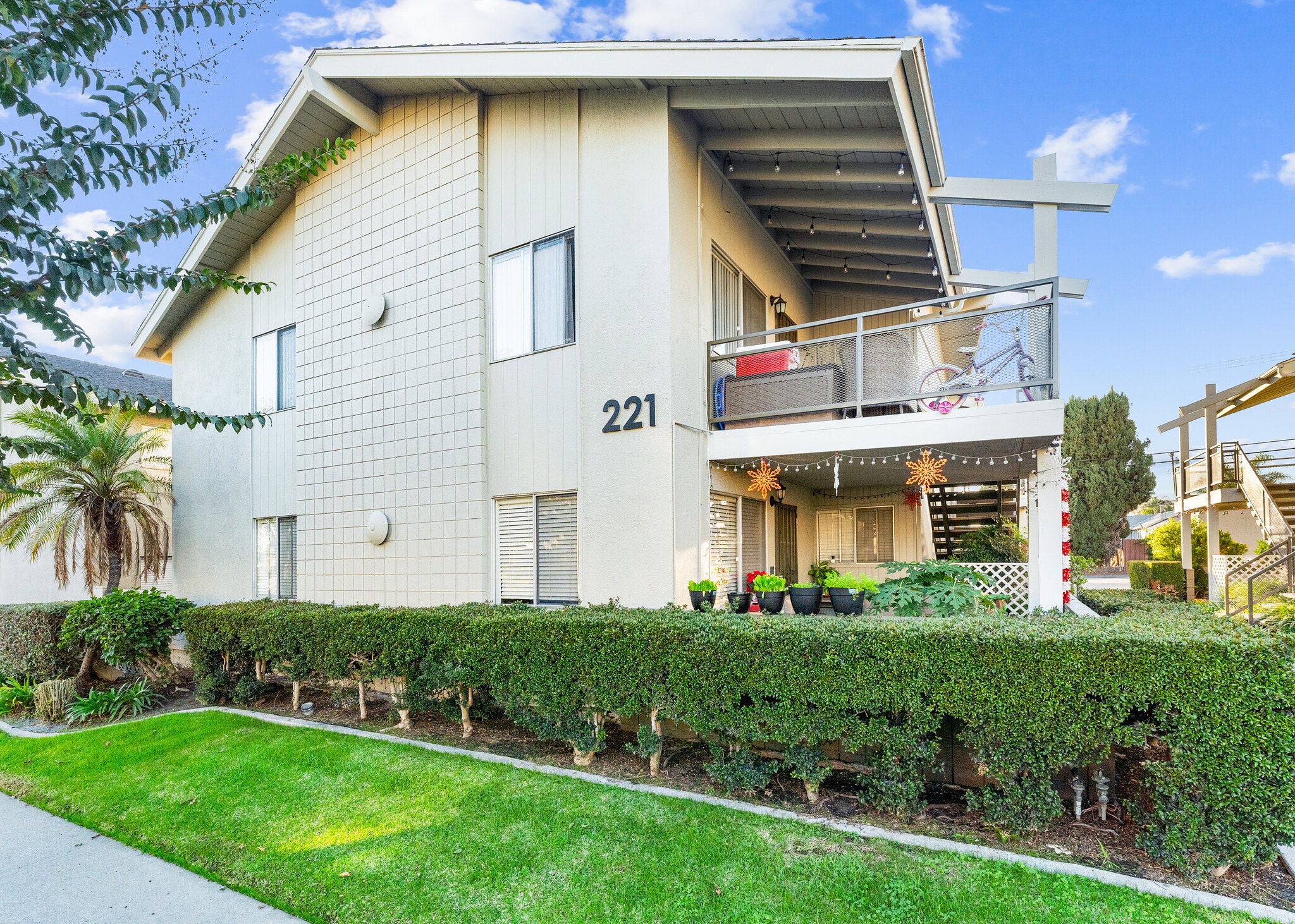 221 S Valencia St, La Habra, CA for sale Primary Photo- Image 1 of 6