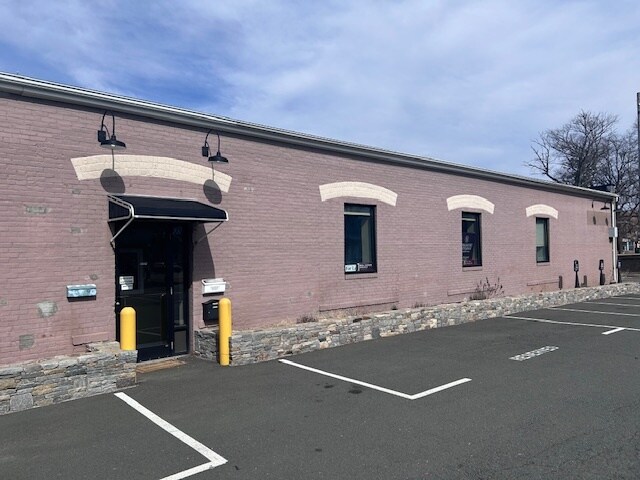 More details for 9 S Colony St, Wallingford, CT - Office/Retail for Lease