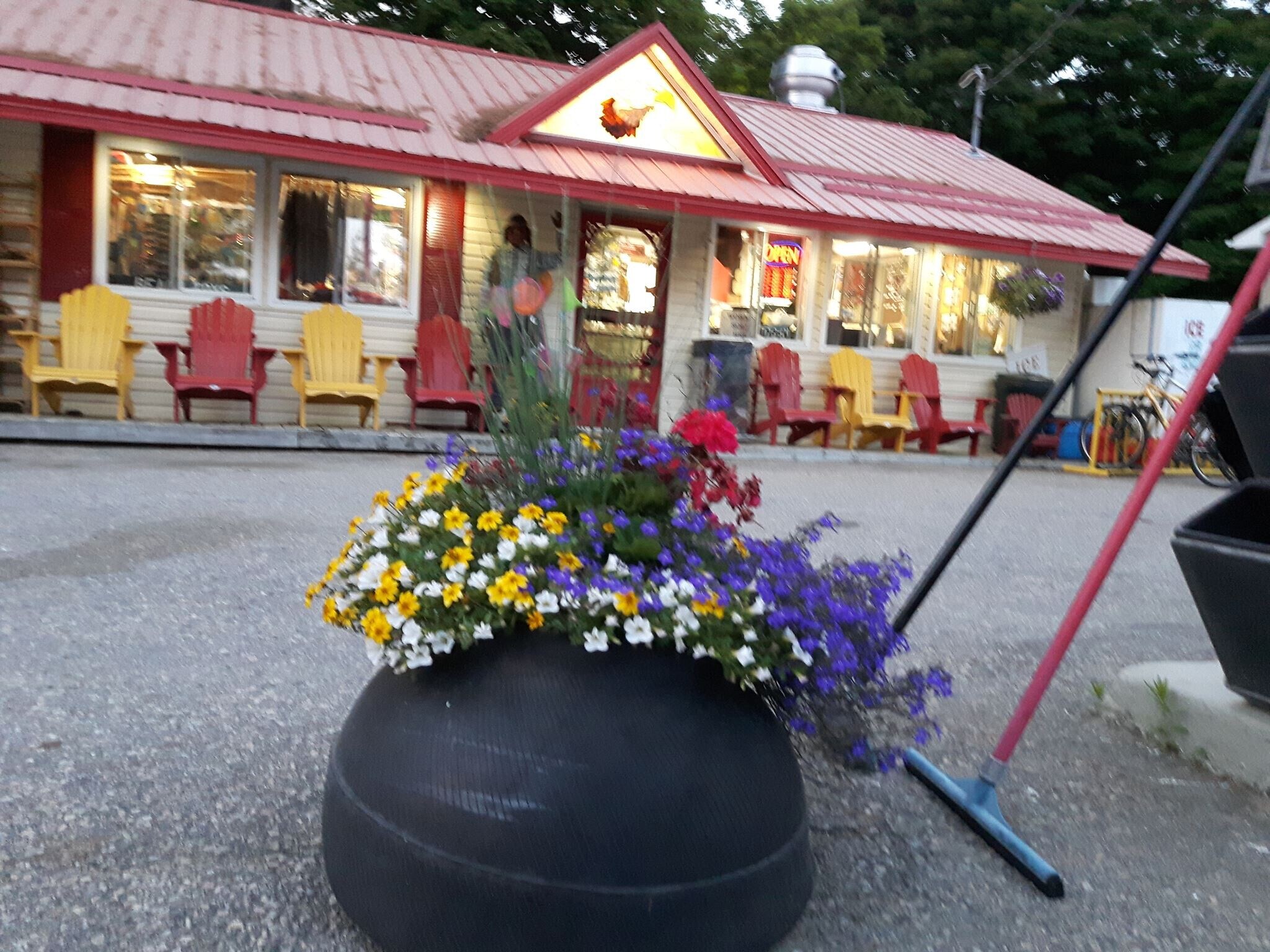 2370 Eagle Lake Rd, South River, ON à vendre Photo principale- Image 1 de 1