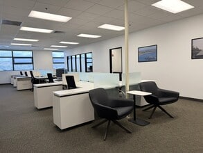 3375 Koapaka St, Honolulu, HI for lease Interior Photo- Image 1 of 4