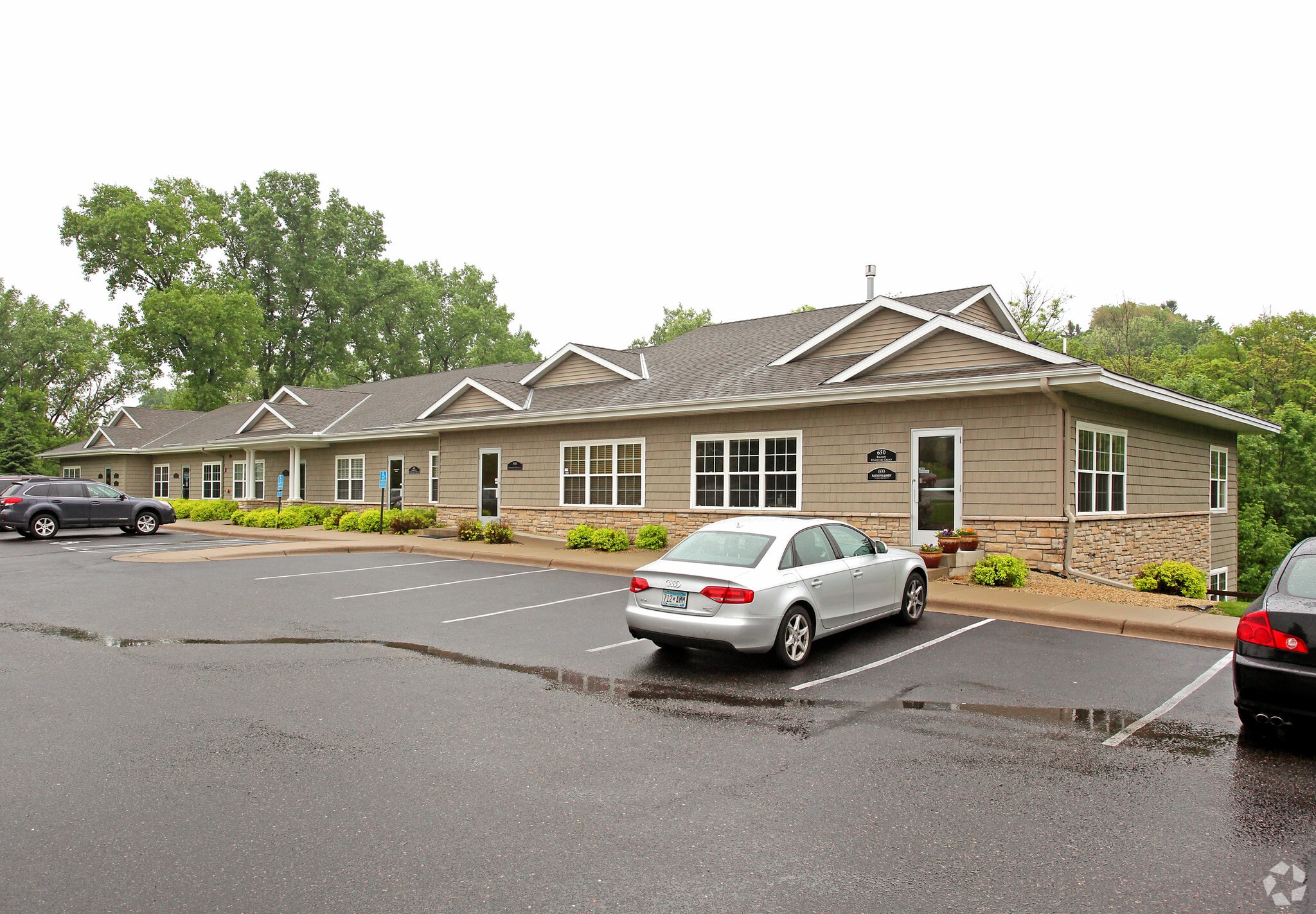 3820 N Cleveland Ave N, Arden Hills, MN for sale Primary Photo- Image 1 of 14