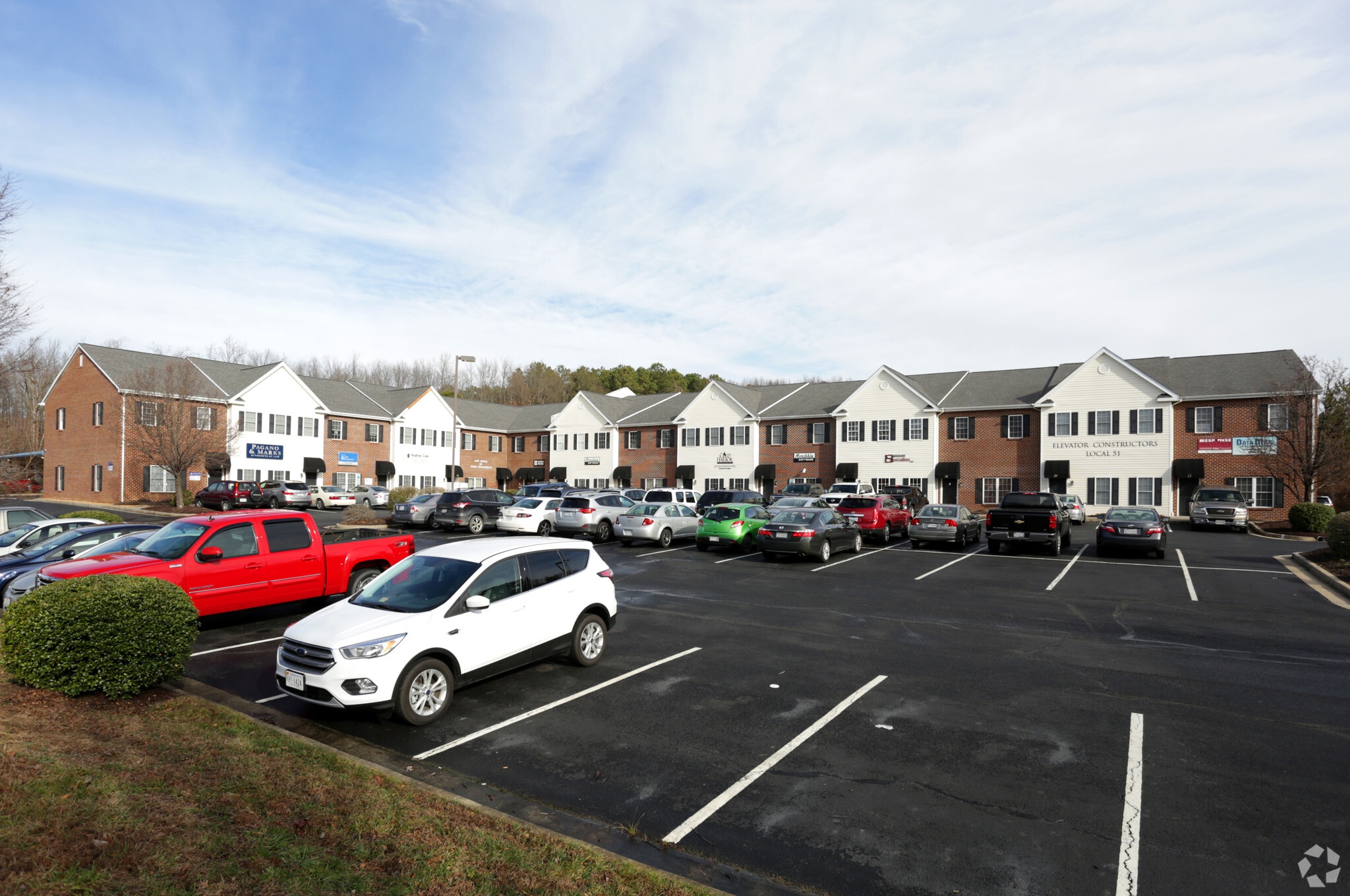 8052 Elm Dr, Mechanicsville, VA for lease Primary Photo- Image 1 of 30