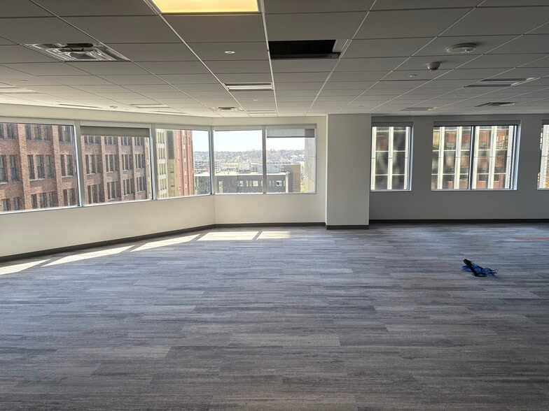699 Walnut St, Des Moines, IA à louer - Photo intérieure - Image 3 de 7