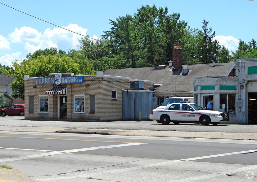 2216 Youngstown Rd SE, Warren, OH for sale - Primary Photo - Image 1 of 1