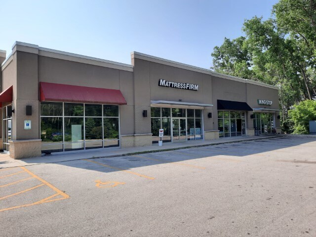 2626 S Oneida St, Green Bay, WI à louer - Photo du bâtiment - Image 2 de 5