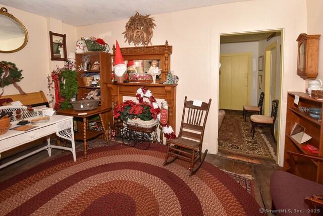 46 Tolland Green, Tolland, CT à vendre - Photo du bâtiment - Image 2 de 7