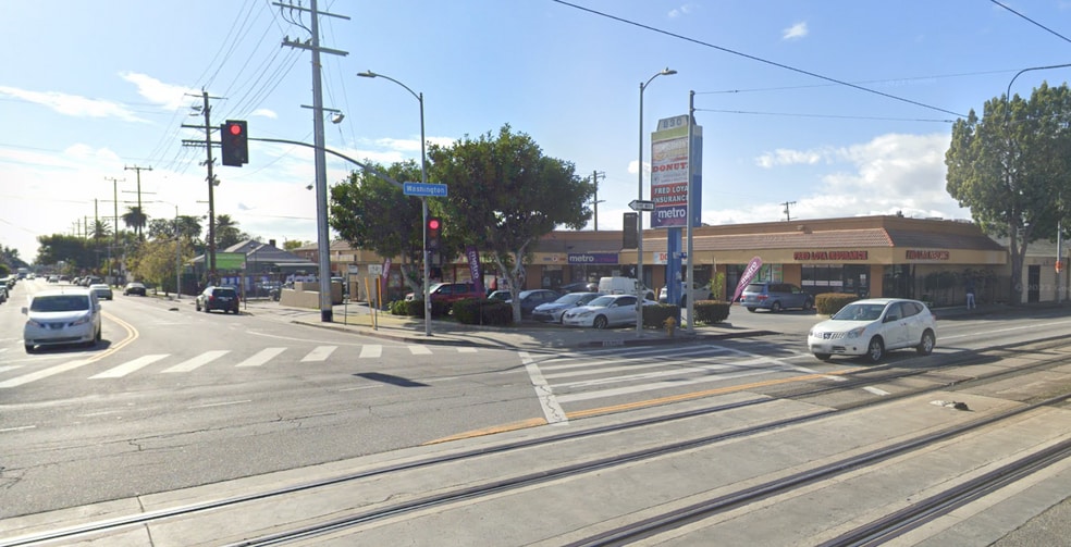830 E Washington Blvd, Los Angeles, CA à louer - Photo du bâtiment - Image 3 de 11