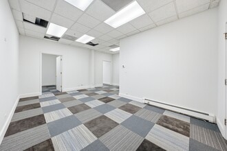 901-903 Burlington Ave, Western Springs, IL for lease Interior Photo- Image 1 of 5