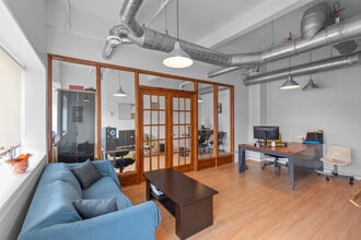 2700-2720 Rue Rachel E, Montréal, QC for lease Interior Photo- Image 2 of 9