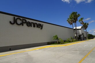 901 US Highway 27 N, Sebring, FL à vendre Photo du bâtiment- Image 2 de 13