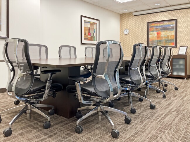 More details for 3190 S Vaughn Way, Aurora, CO - Coworking for Lease