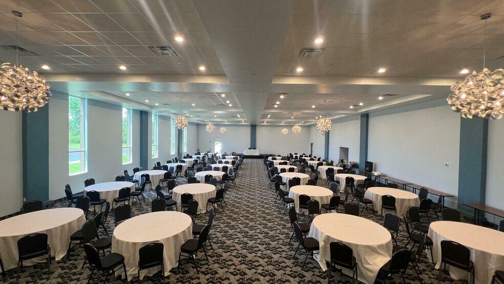 995 Youngstown Warren Rd, Niles, OH à louer - Photo intérieure - Image 3 de 27