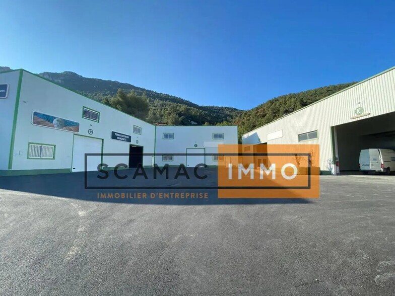 Industrial in Gémenos for lease - Building Photo - Image 3 of 5