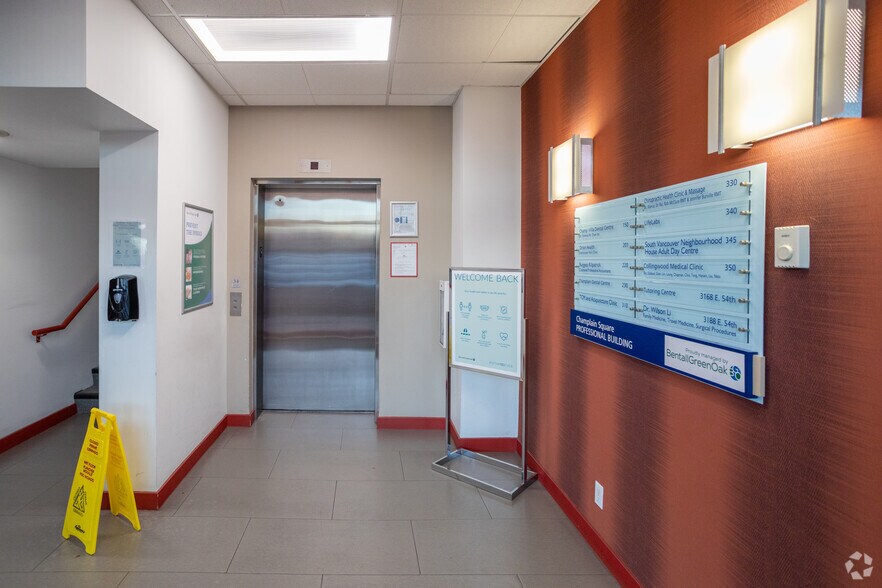 3150 East 54th Ave, Vancouver, BC à louer - Hall d’entrée - Image 2 de 5