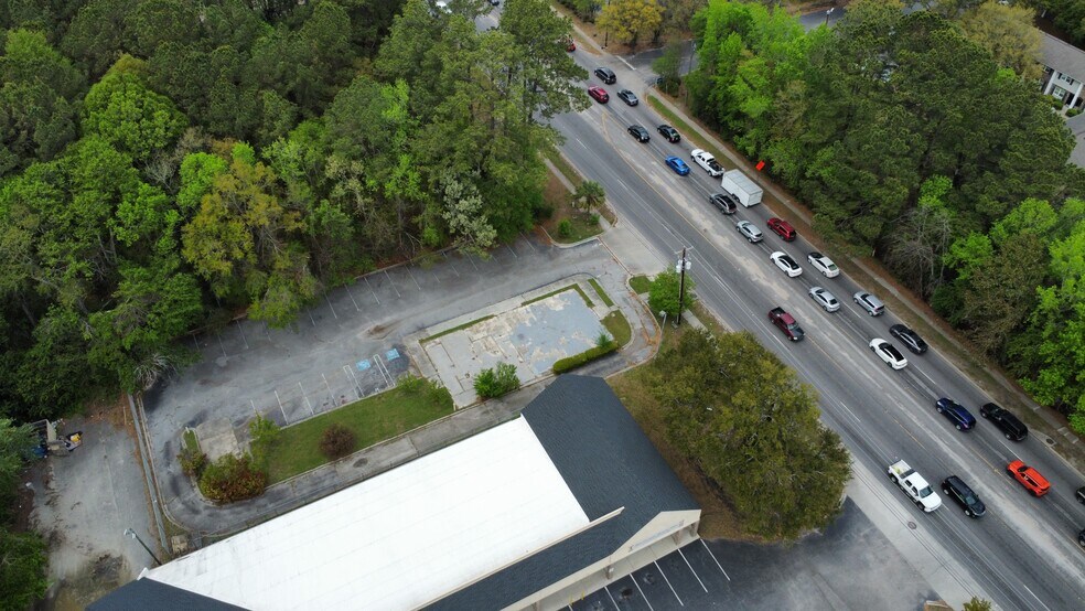 5647 Dorchester Rd, North Charleston, SC à louer - Photo du bâtiment - Image 3 de 4