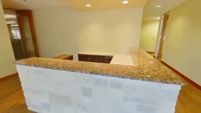 300 E Sonterra Blvd, San Antonio, TX à vendre - Vidéo sur l’inscription commerciale - Image 1 de 1