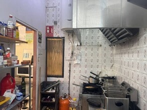 Retail in Madrid, Madrid for lease Interior Photo- Image 2 of 9